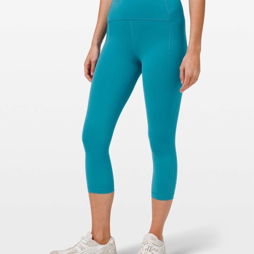 Lululemon Swift Speed High-Rise Crop 21", Hawaiian Blue, Size 8, Good Condition!
